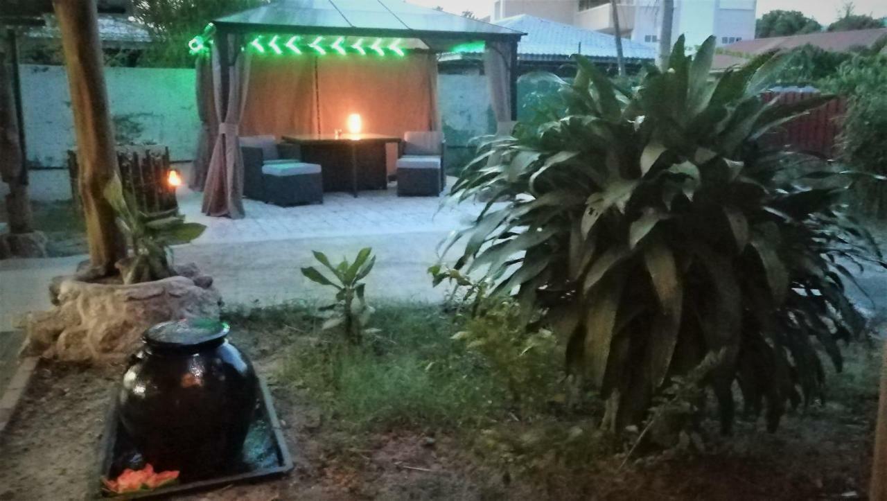 Sabandy House B&B Padang Mat Sirat Exterior foto